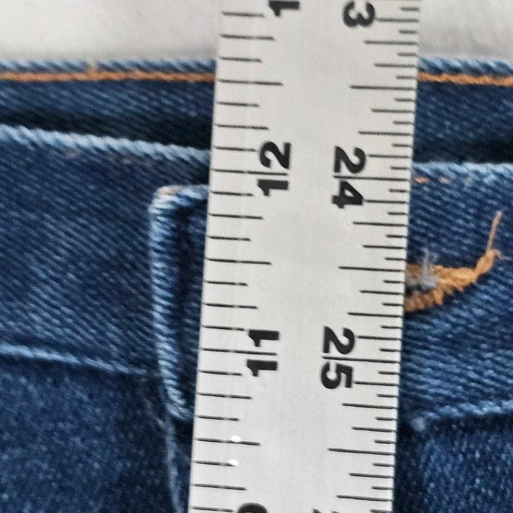 Vintage Wrangler Mens Straight Leg Jeans Blue Denim Made in USA 35x31 - Picture 4 of 9